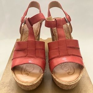 Born Nicolina Leather Wedge